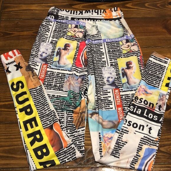 Unique Print Leggings Size fits like XS - Picture 2 of 3